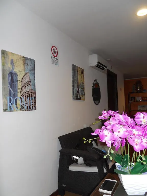 Catania Crossing B&B - Rooms & Comforts 2*,