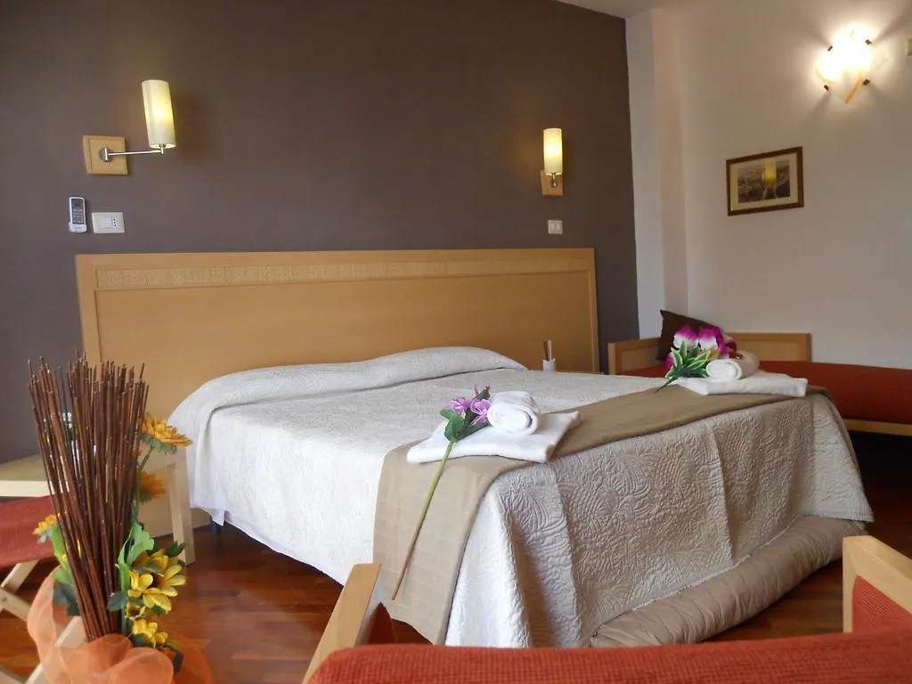 Catania Crossing B&B - Rooms & Comforts Italia
