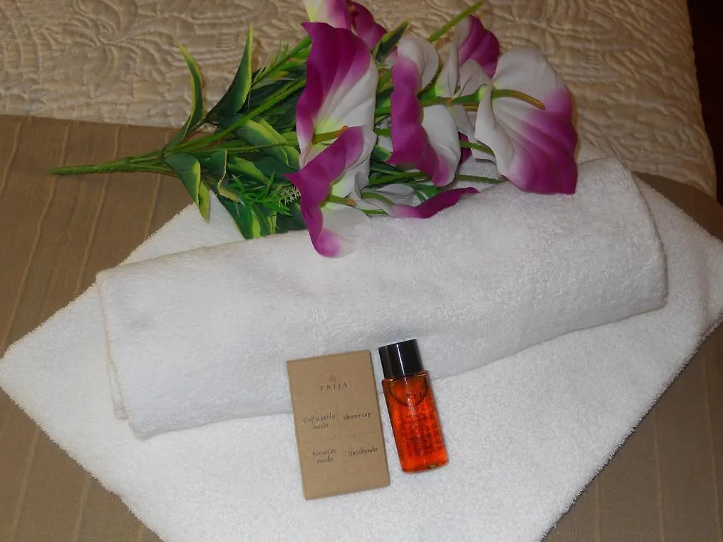 Bed & Breakfast Catania Crossing B&B - Rooms & Comforts