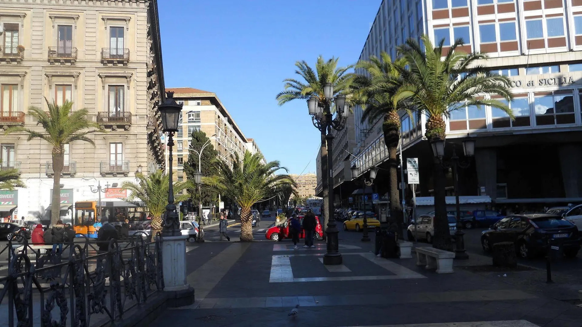 Catania Crossing B&B - Rooms & Comforts Italia