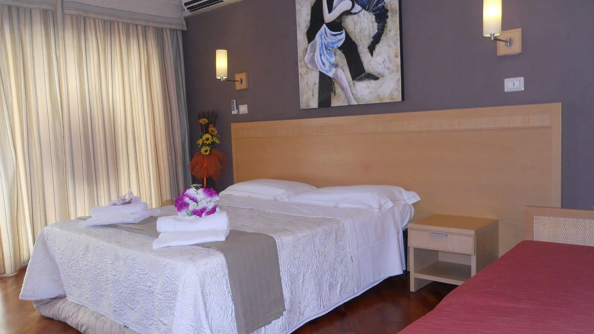 Catania Crossing B&B - Rooms & Comforts 2*,  Italia